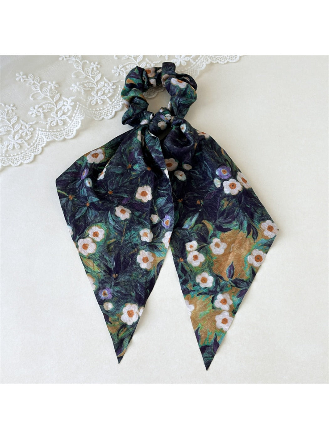 Gifty - Elegant Ink Hair Scrunchie