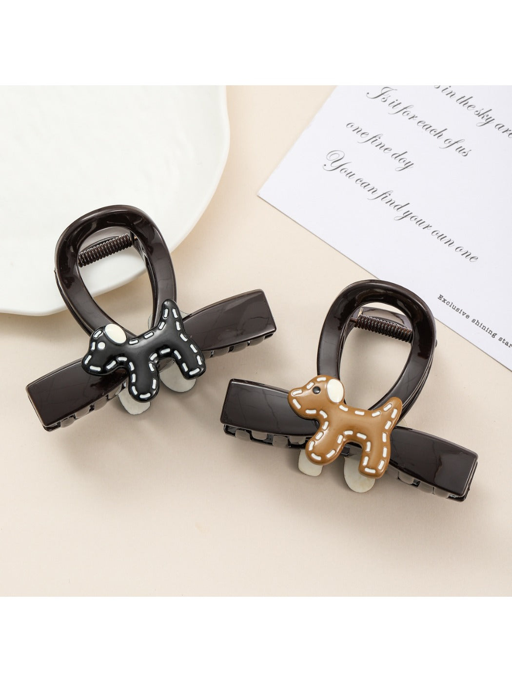 Beau - Vintage Medium Puppy Print Claw Clip