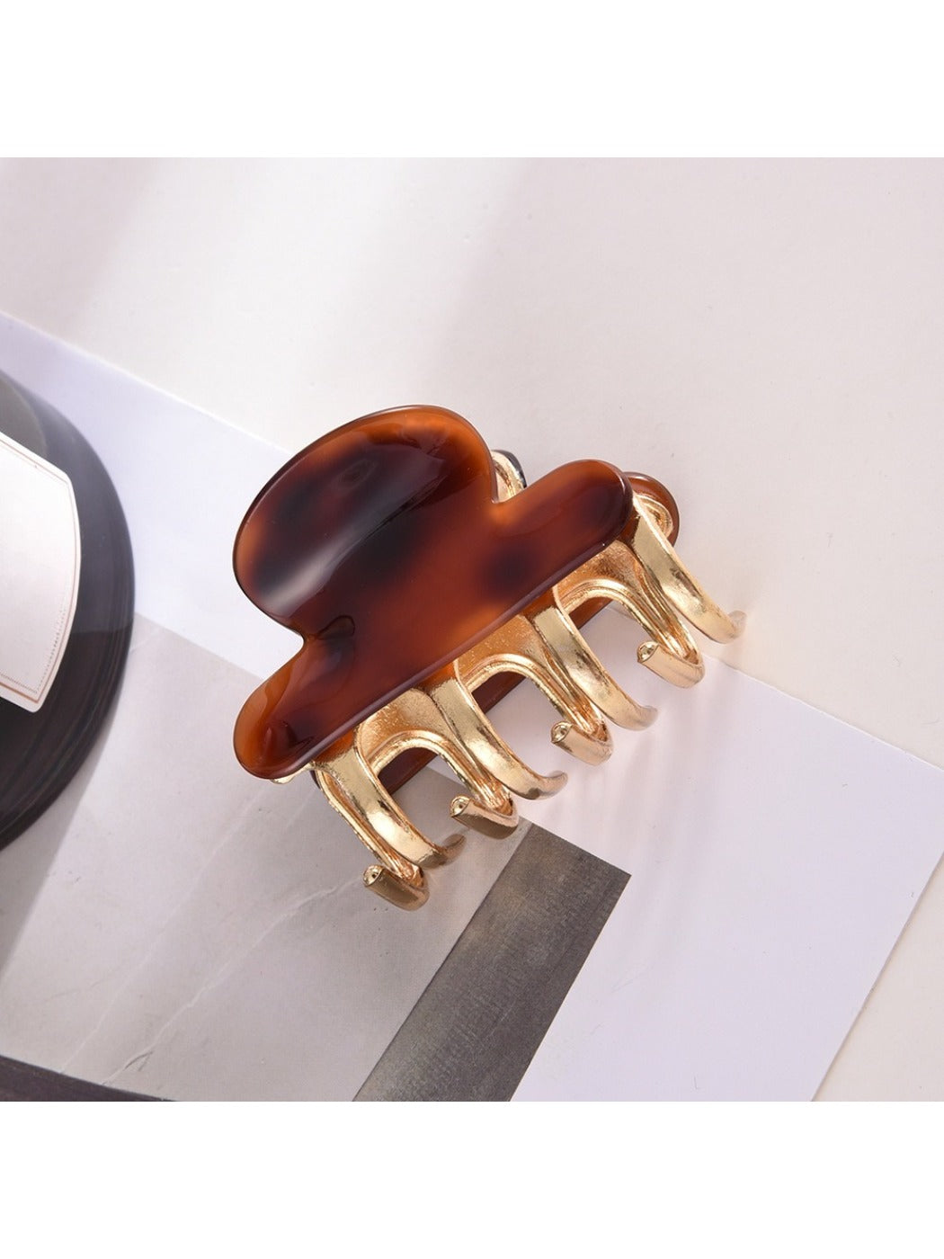 Beau - Minimalist Cloud Shaped Hair Claw Clip