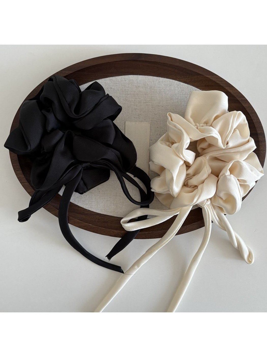 Gifty - Satin Bow Ribbon Oversized Scrunchie