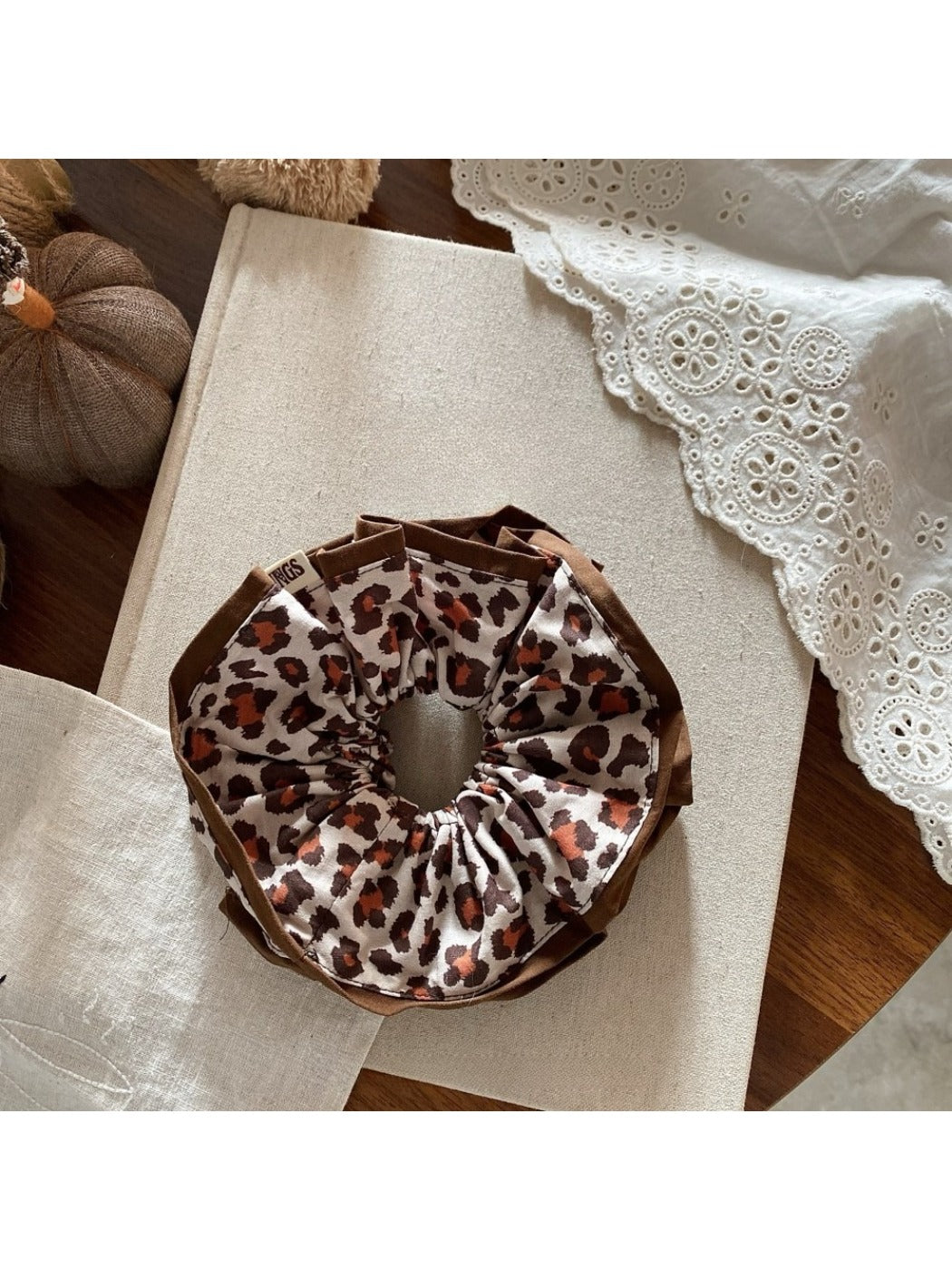 Gifty - Sweet Elegant Lace Scrunchie