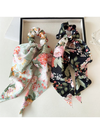 Gifty - Satin Printed Triangle Scrunchie