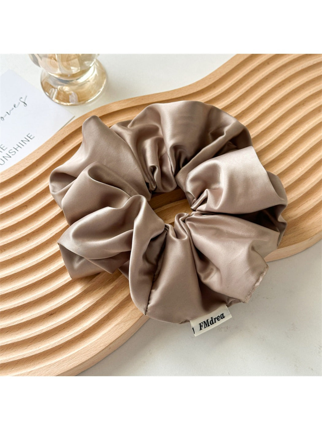 Gifty - Elegant Satin Hair Scrunchie