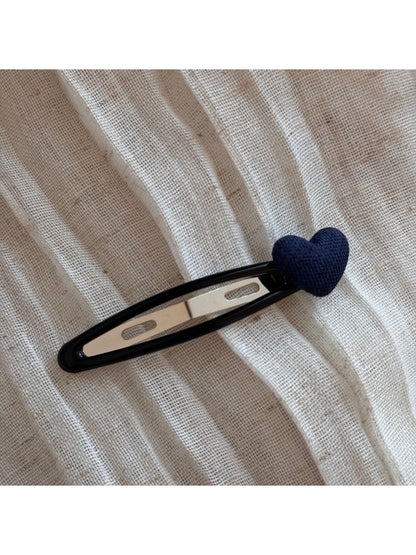 Beau - Plaid Fabric Heart Side Hair Clip