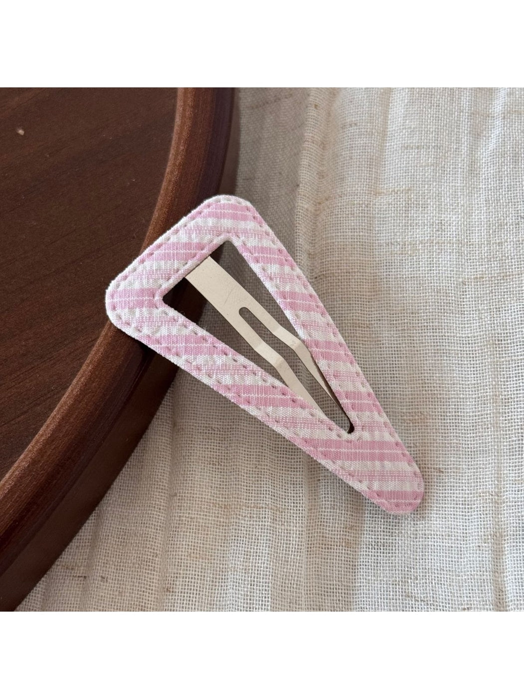 Beau - Fabric Cutout Triangle Hair Clip