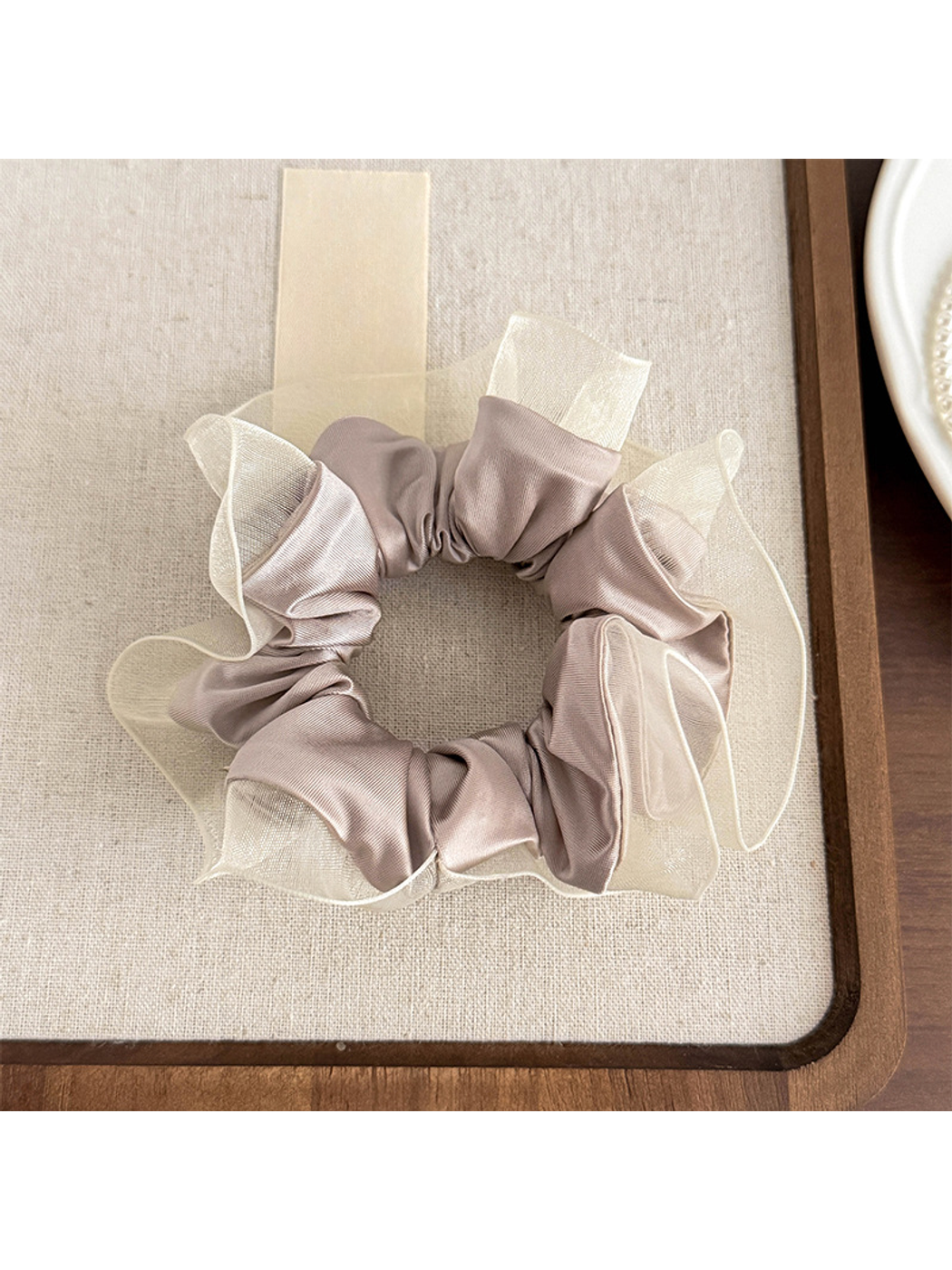Gifty - Ruffled Mesh Pleated Style Scrunchie