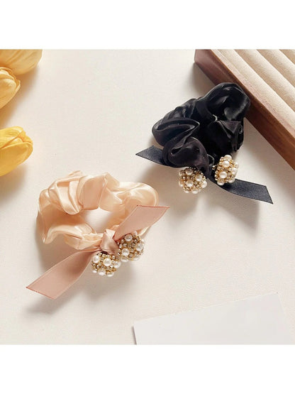 Gifty - Satin Floral Hair Tie