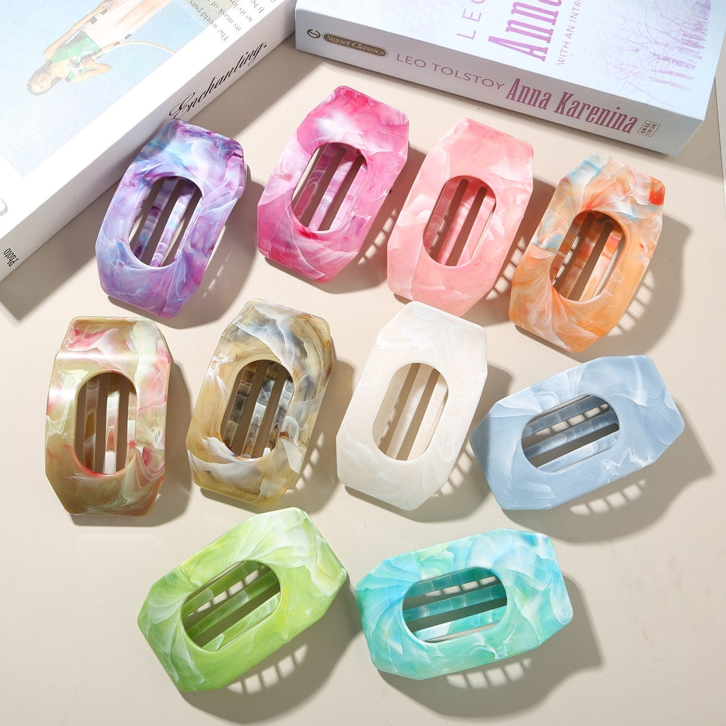 Beau - Marble Pattern Geometric Oval Hair Clip