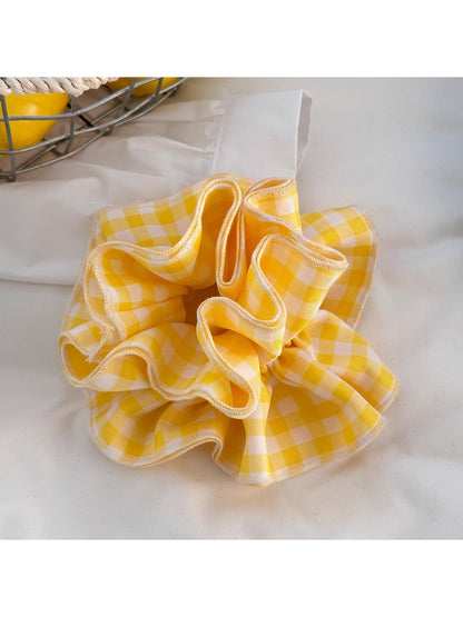 Gifty - Sweet Yellow Gingham Scrunchie