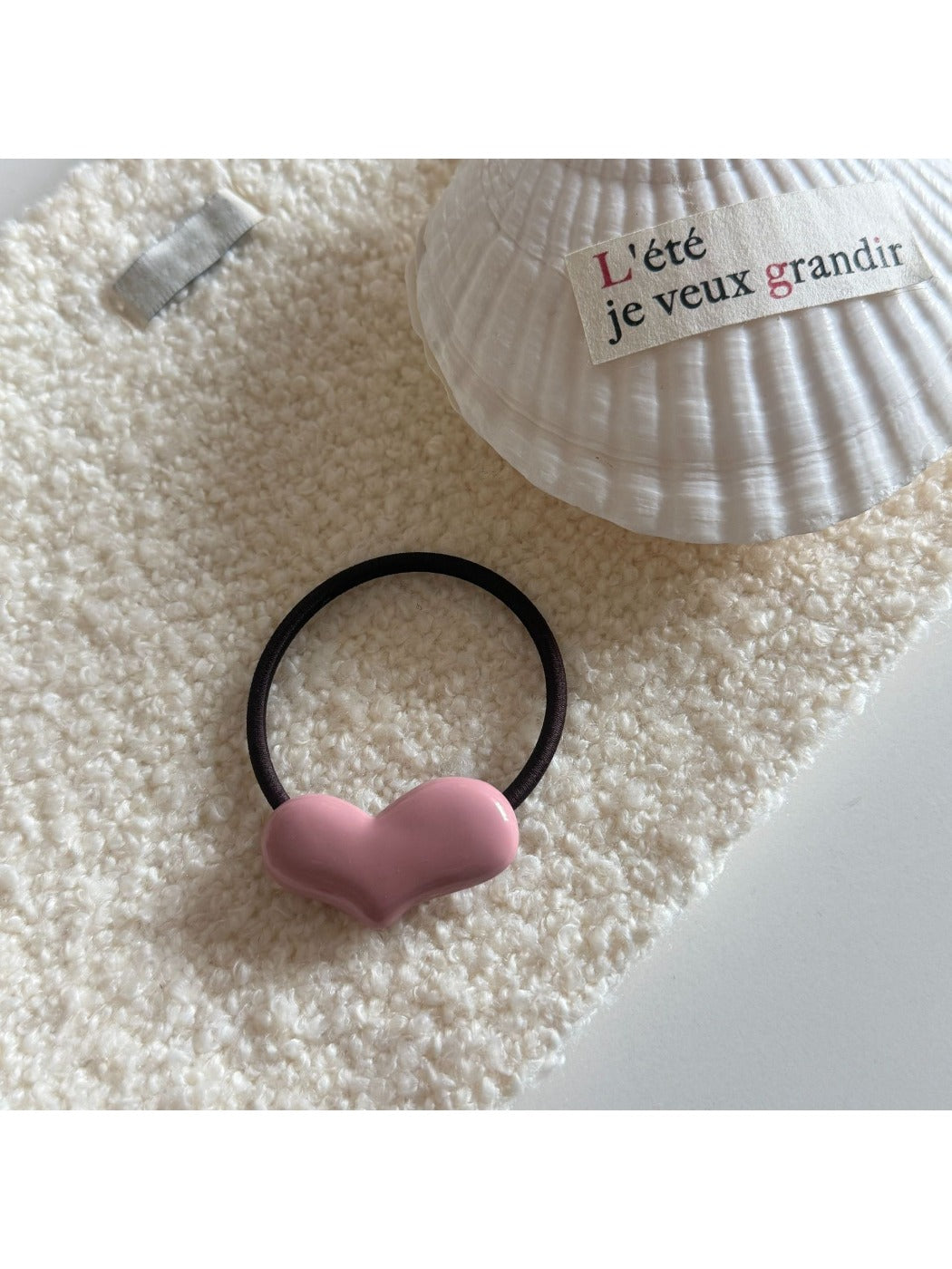 Gifty - Minimalist Solid Color Heart Hair Tie
