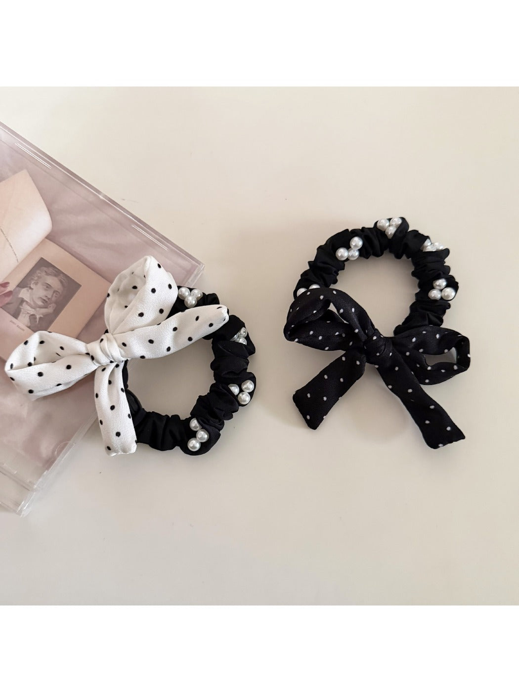 Gifty - Polka Dot Bow Hair Ring