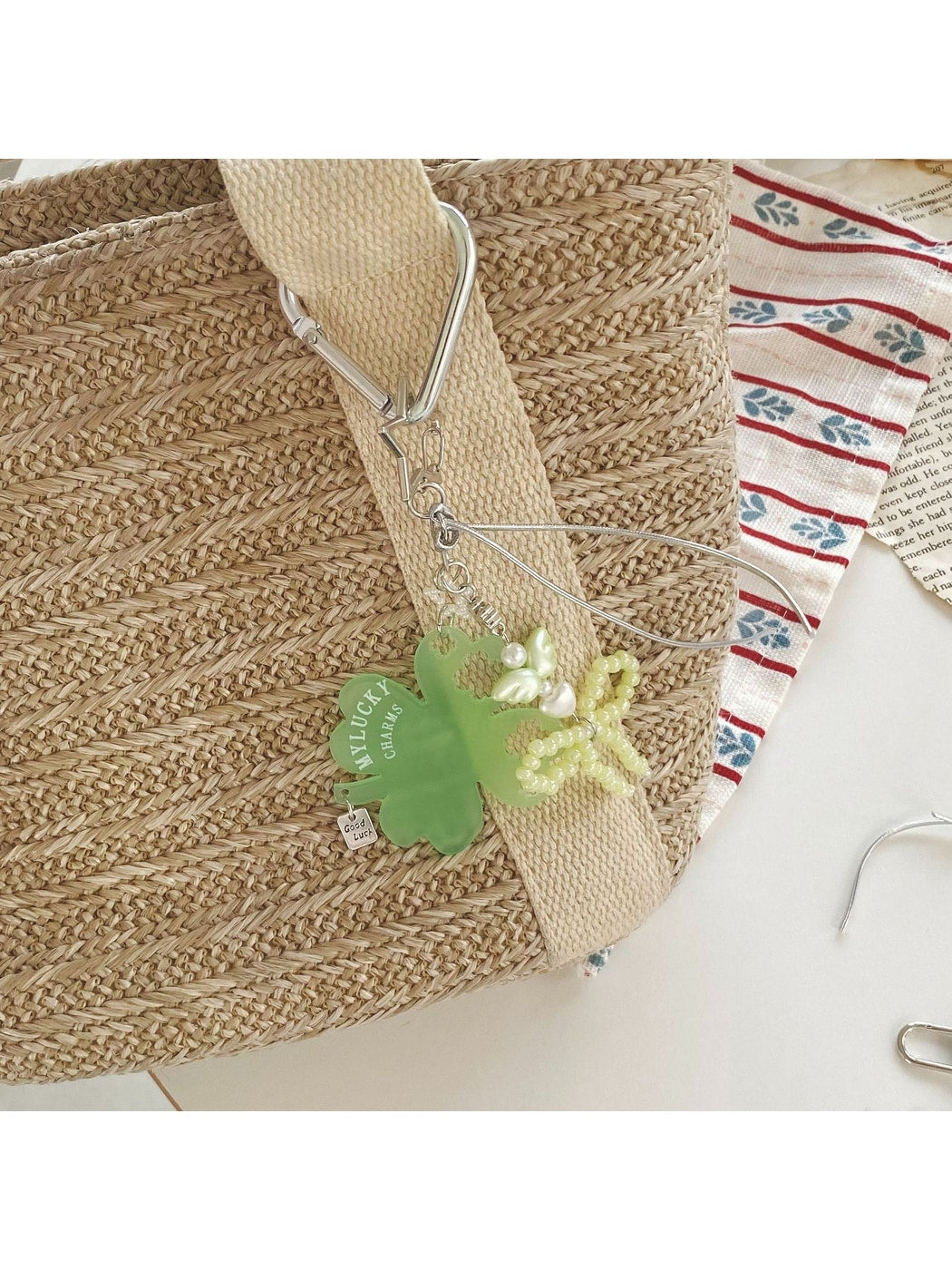 Keypus - Acrylic Clover Bow Beaded Bag Charm Keychain