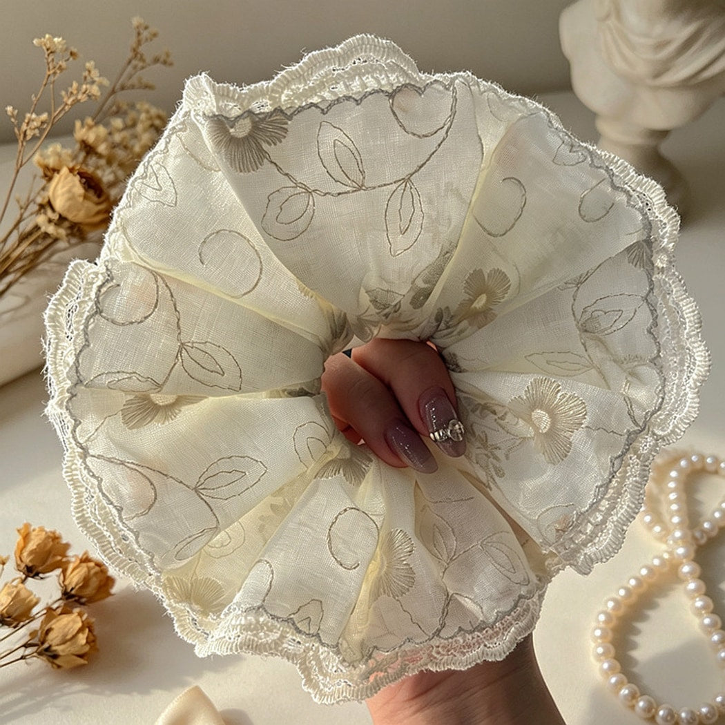 Gifty - White Floral Lace Trim Polyester Scrunchie
