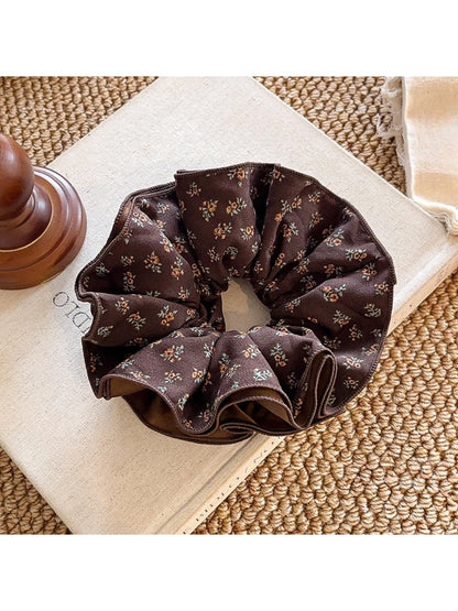 Gifty - Brown Floral Satin Scrunchie