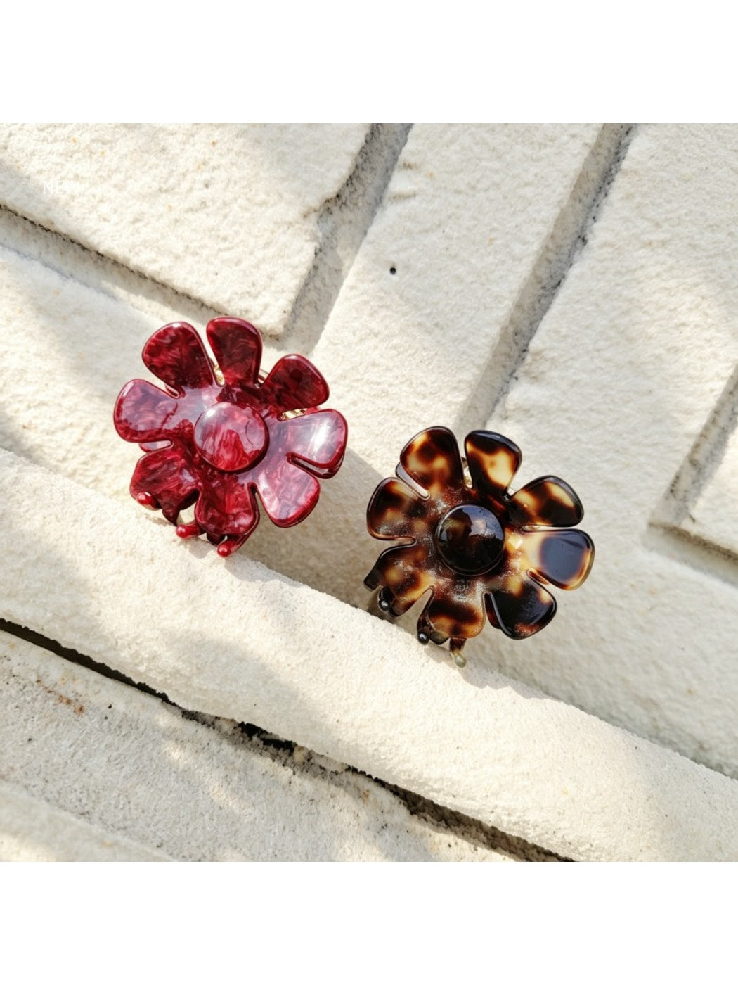 Beau - Floral Acetate Acrylic Board Claw Clip