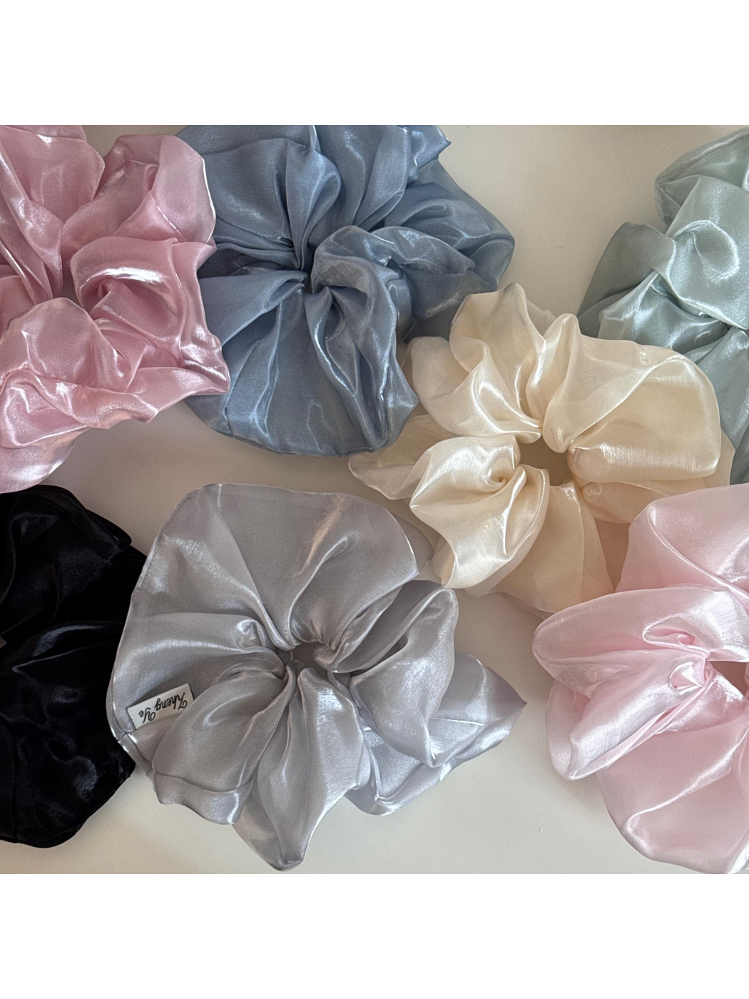 Gifty - Sheer Glossy Ruffle Polyester Scrunchie