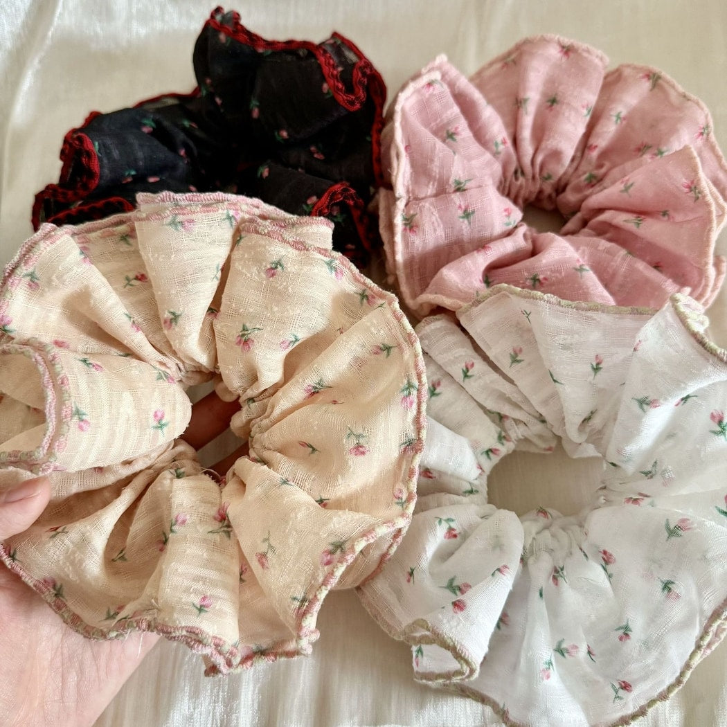 Gifty - Floral Ruffle Trim Polyester Scrunchie
