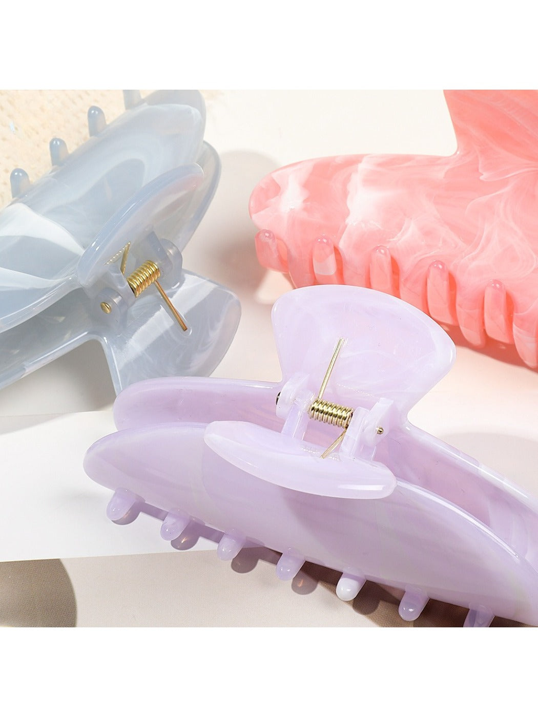 Beau - Marble-Textured Hair Clip