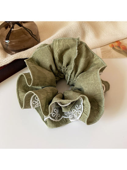 Gifty - Soft Spring Ruffle Hair Ring