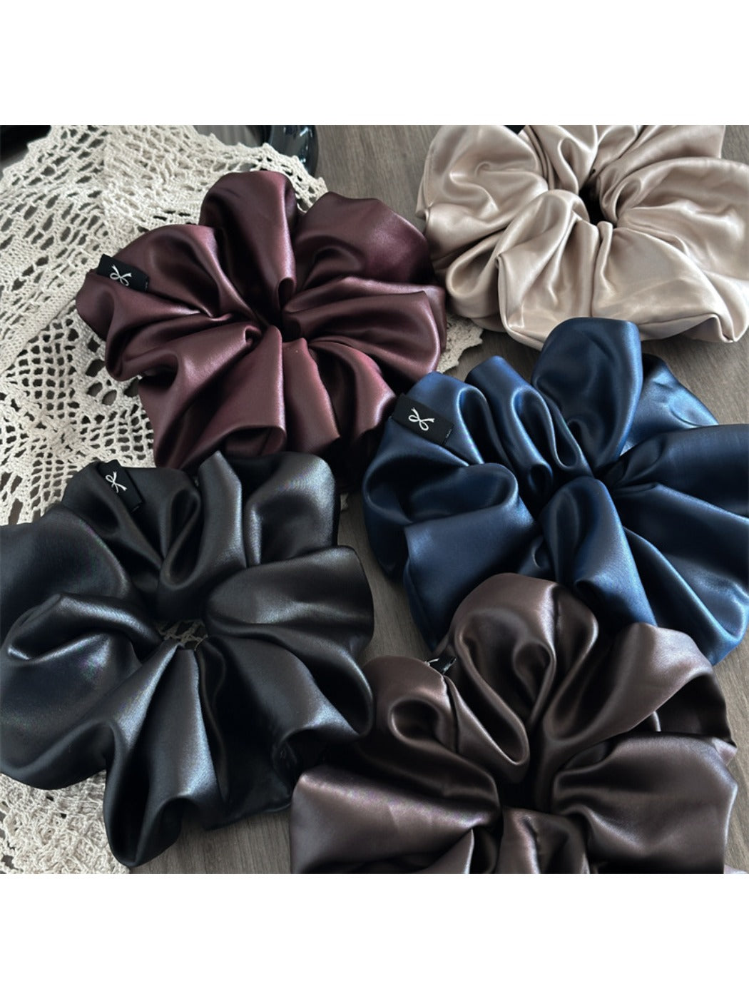 Gifty - Faux Leather Hair Ties