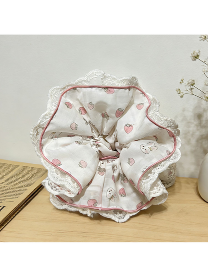 Gifty - Ruffled Lace Strawberry Hair Scrunchie