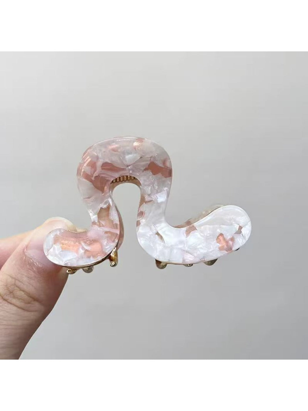 Beau - Chic Geometric Claw Clip