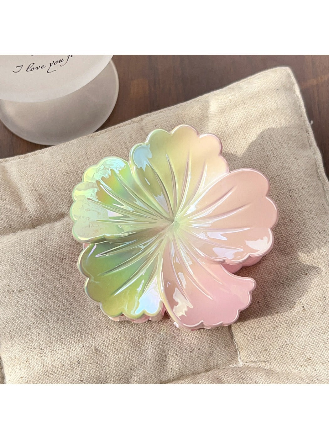 Beau - Gradient Frangipani-Shaped Hair Clip