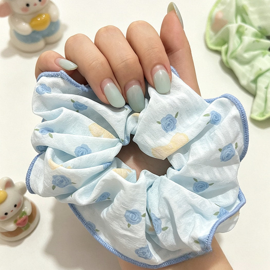 Gifty - Roses Floral Print Ruffled Scrunchie