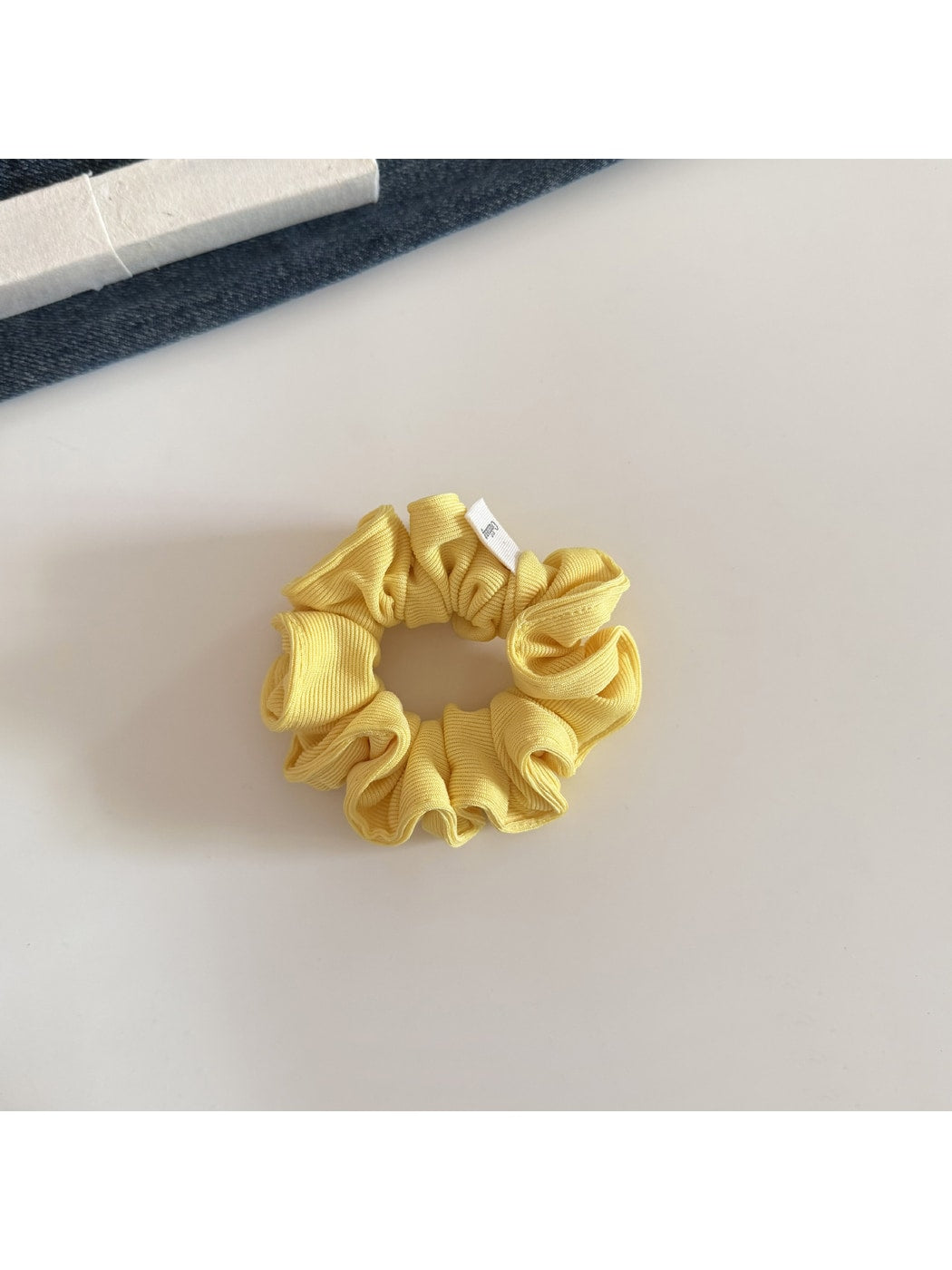 Gifty - Minimalist Ribbed Knit Polyester Scrunchie