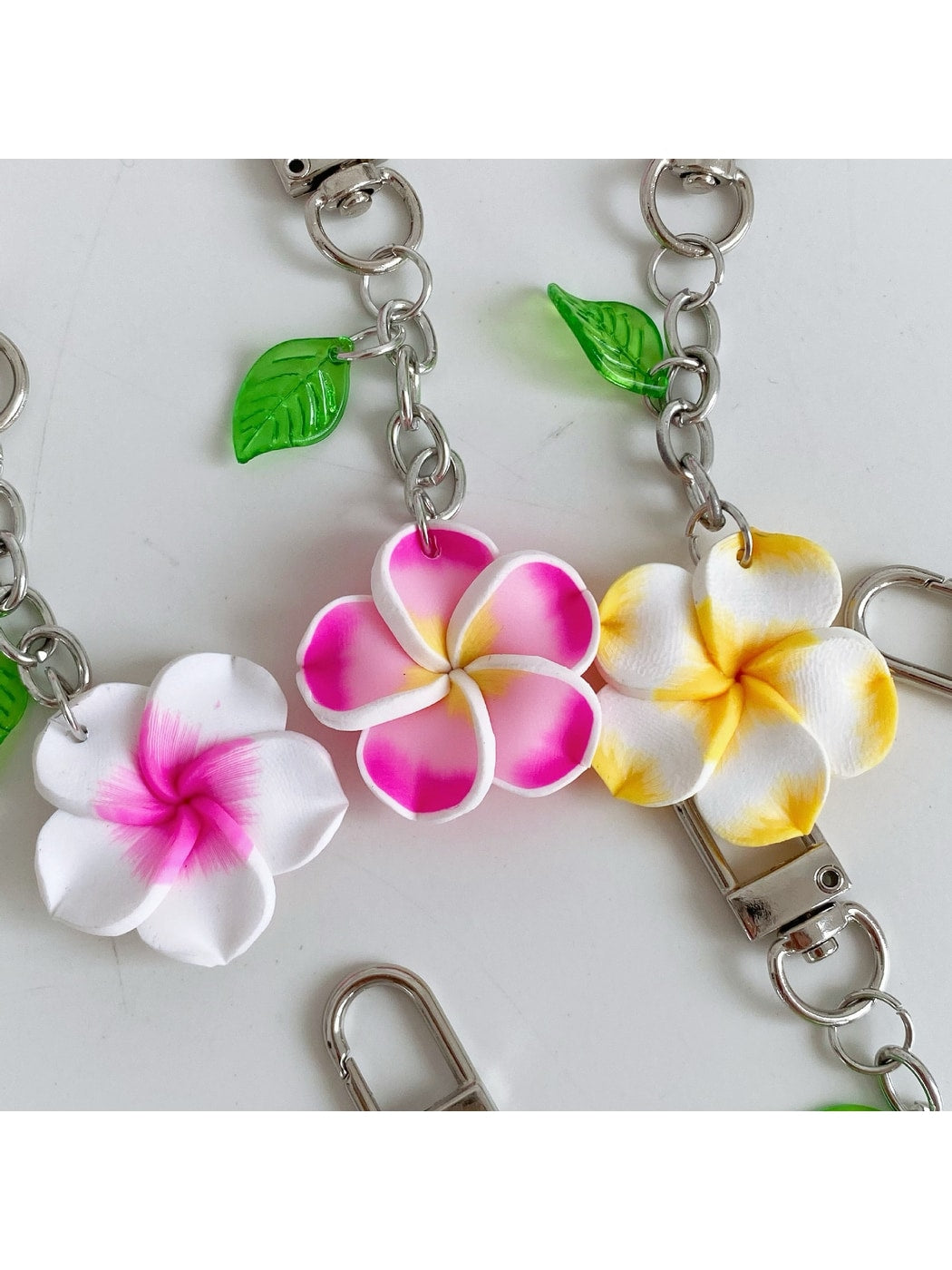 Keypus - Alloy Plastic Flower Pendant Bag Charm Keychain
