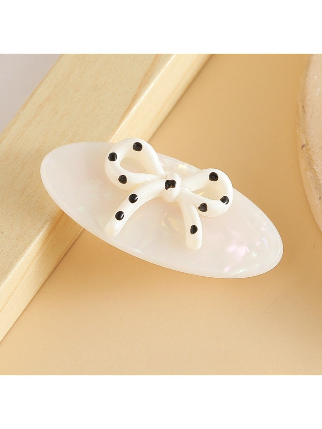 Beau - Elegant Oval Bow Hair Clip