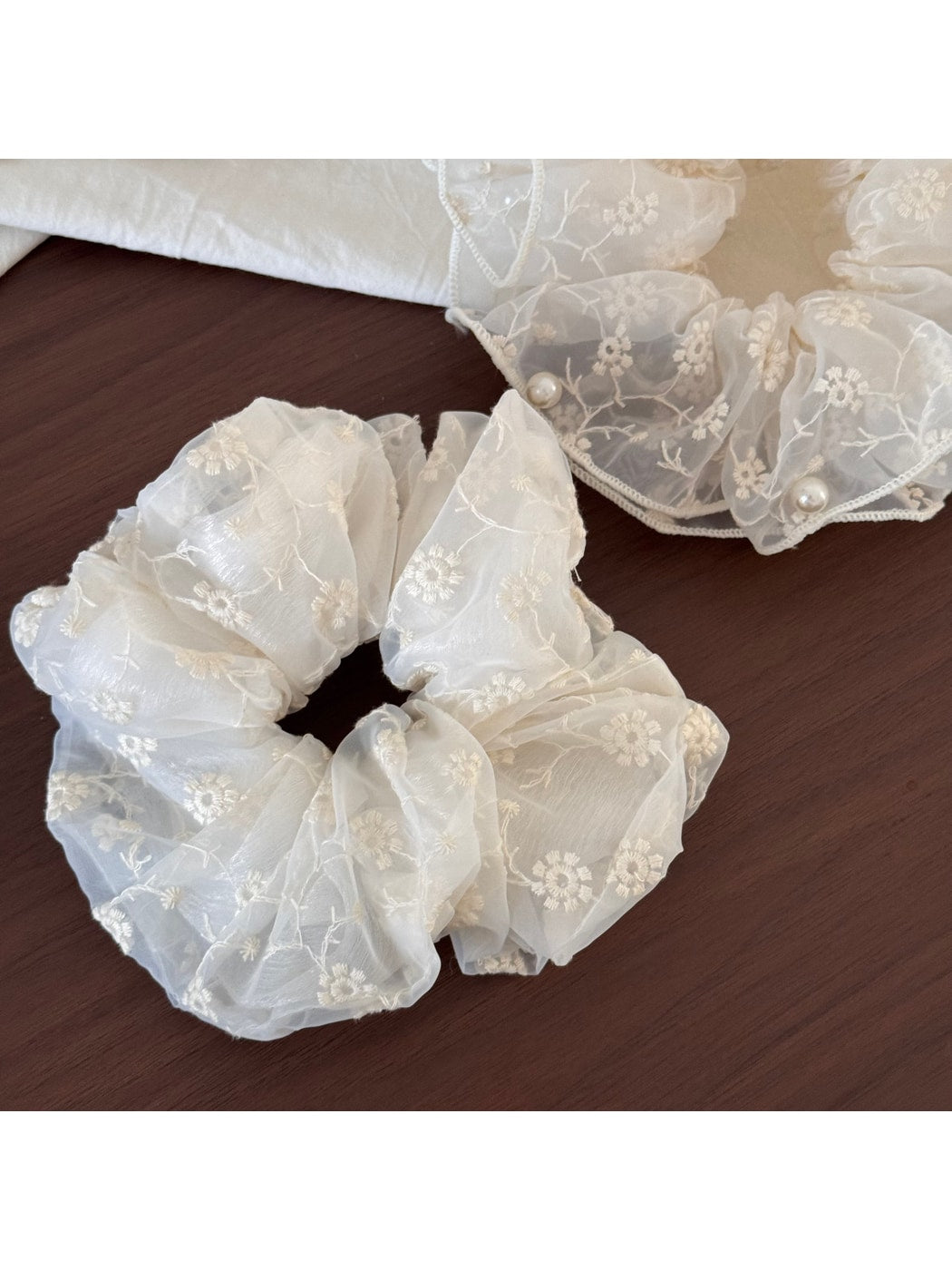 Gifty - Sheer Floral Beaded Ruffle Detail Scrunchie