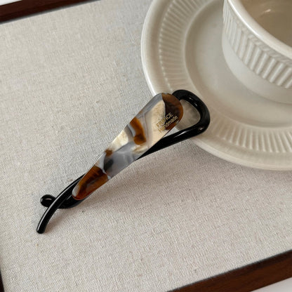 Beau - Acetate Geometric Marble Twist Hair Clip