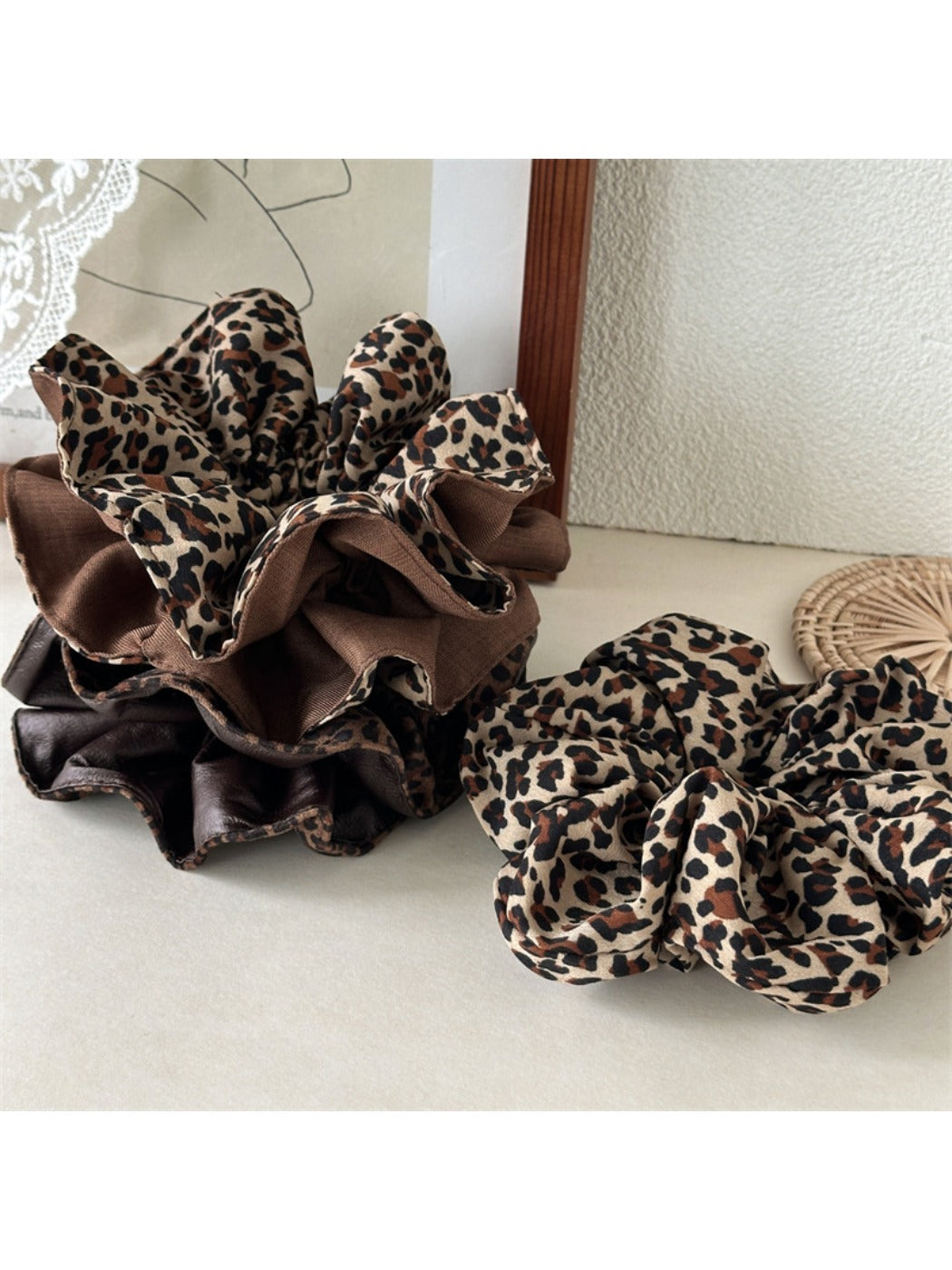 Gifty - Vintage Leopard Print Hair Ties