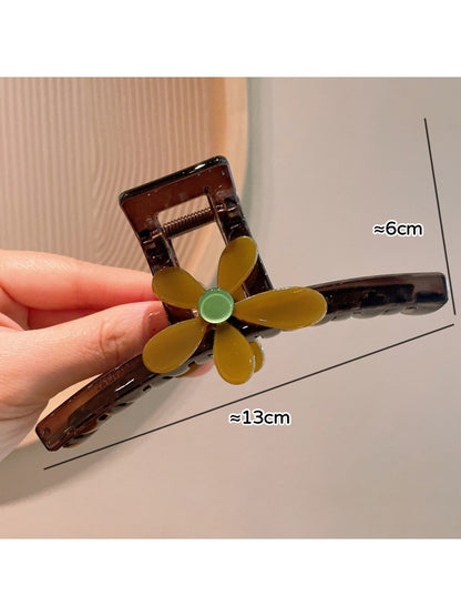 Beau - Glossy Flower Motif Acetate Hair Claw Clip