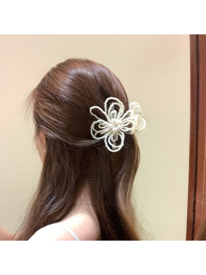 Beau - Flower Shape Beaded Decorative Claw Clip