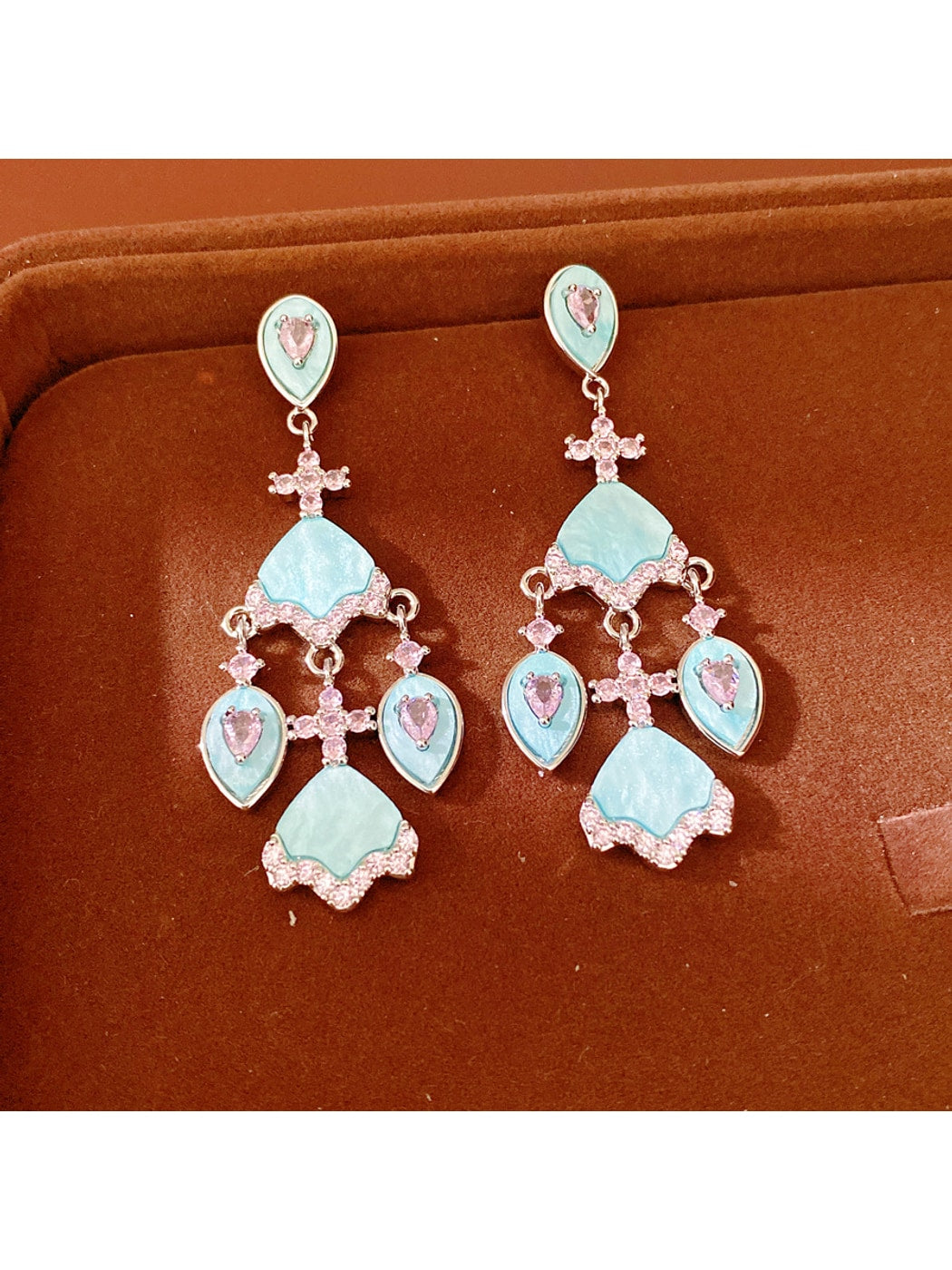Earedge - Retro Layered Fan Motif Drop Earrings