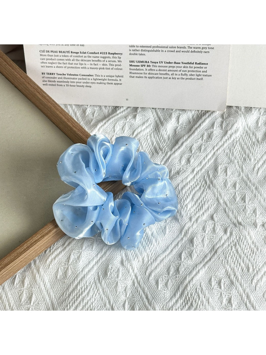 Gifty - Fluffy Decorative Polyester Scrunchie