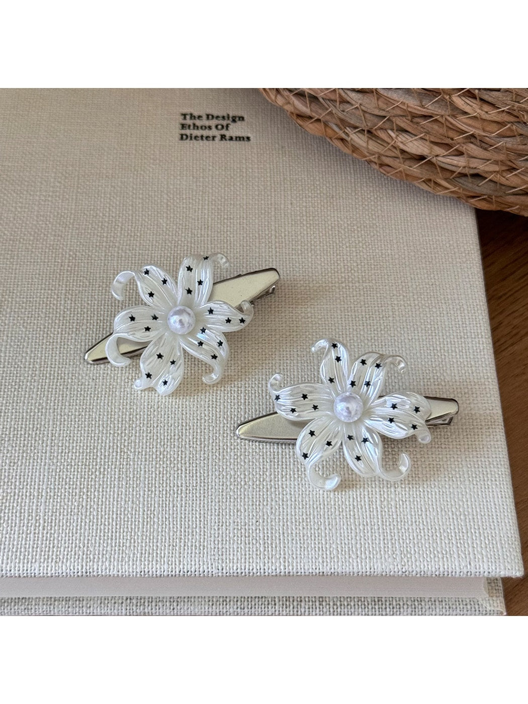 Beau - Alloy and Plastic Floral Barrette Hair Clip