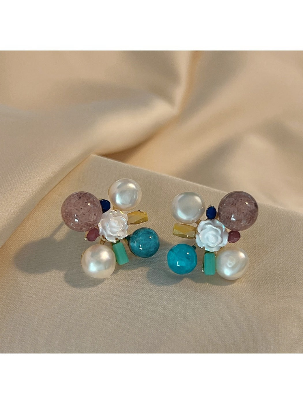 Earedge - Elegant Vintage Camellia Earrings