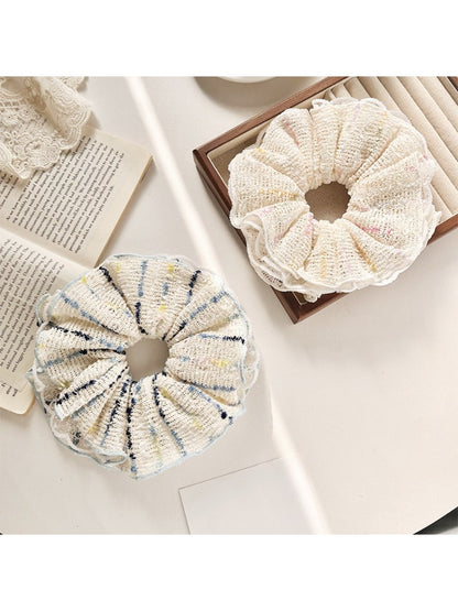 Gifty - Elegant Striped Fabric Scrunchie