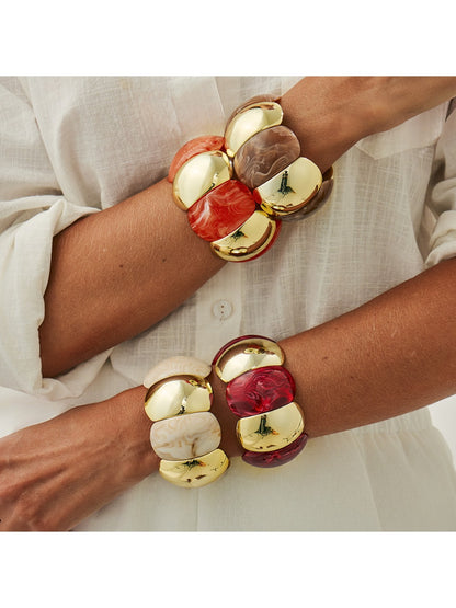 Lovra vintage textured link bracelet displayed on a white background
