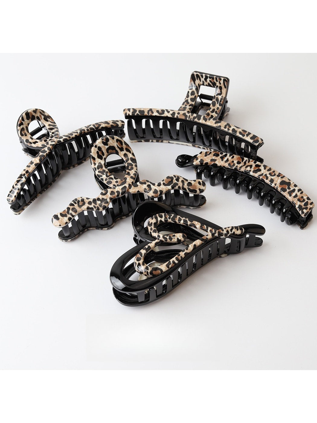 Beau - Leopard Print PC Cross Design Claw Clip