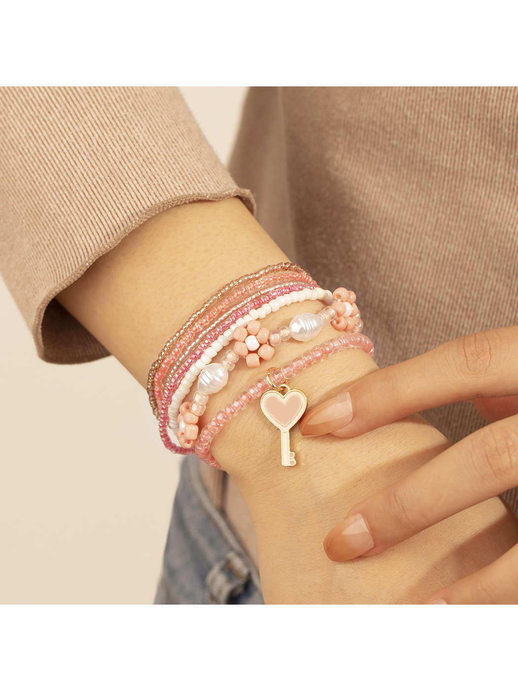Lovra - Heart Key Charm Beaded Style Bracelet