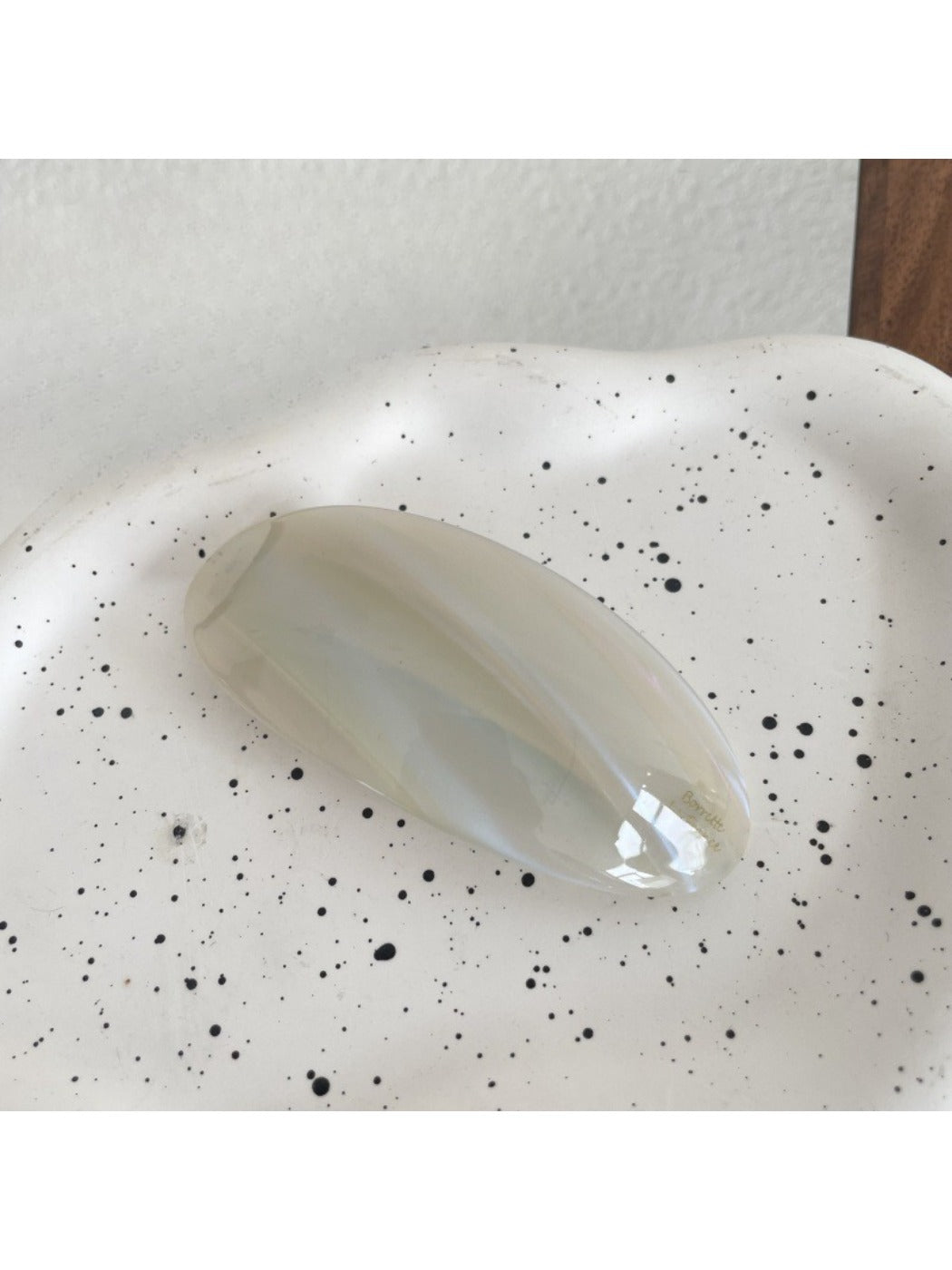 Beau - Minimally Elliptical Acetate Hair Clip
