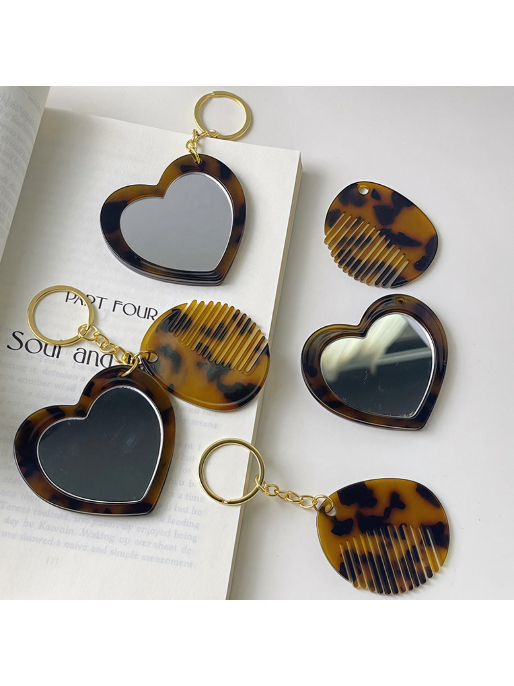 Keypus - Heart Shaped Mirror Comb Keychain