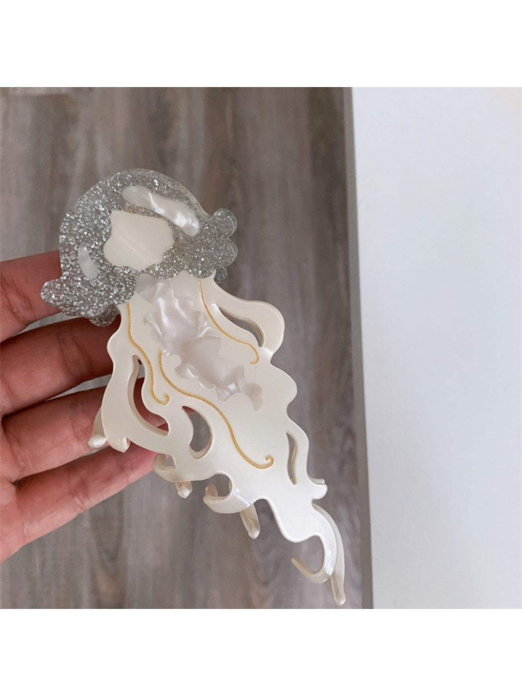 Beau - Acetate Jellyfish Shaped Hair Clip