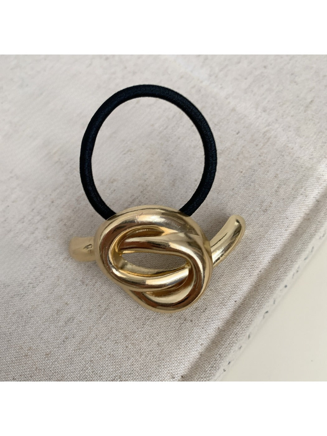 Gifty - Minimalist Abstract Geometric Hair Tie