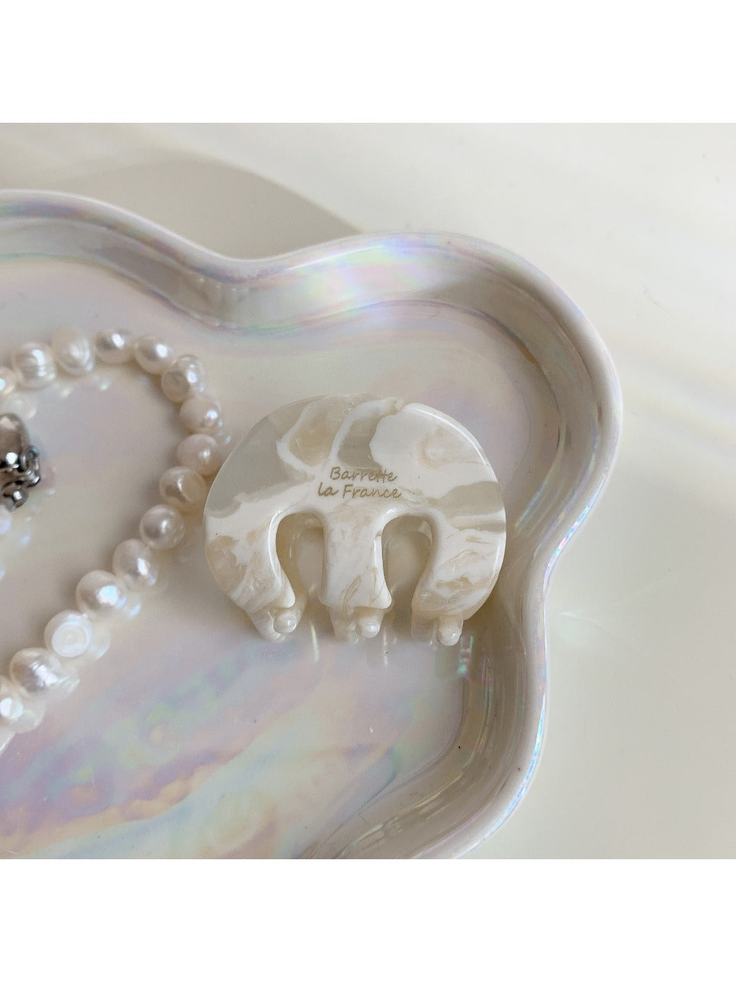 Beau - Cute Small M-Shaped Hair Clip