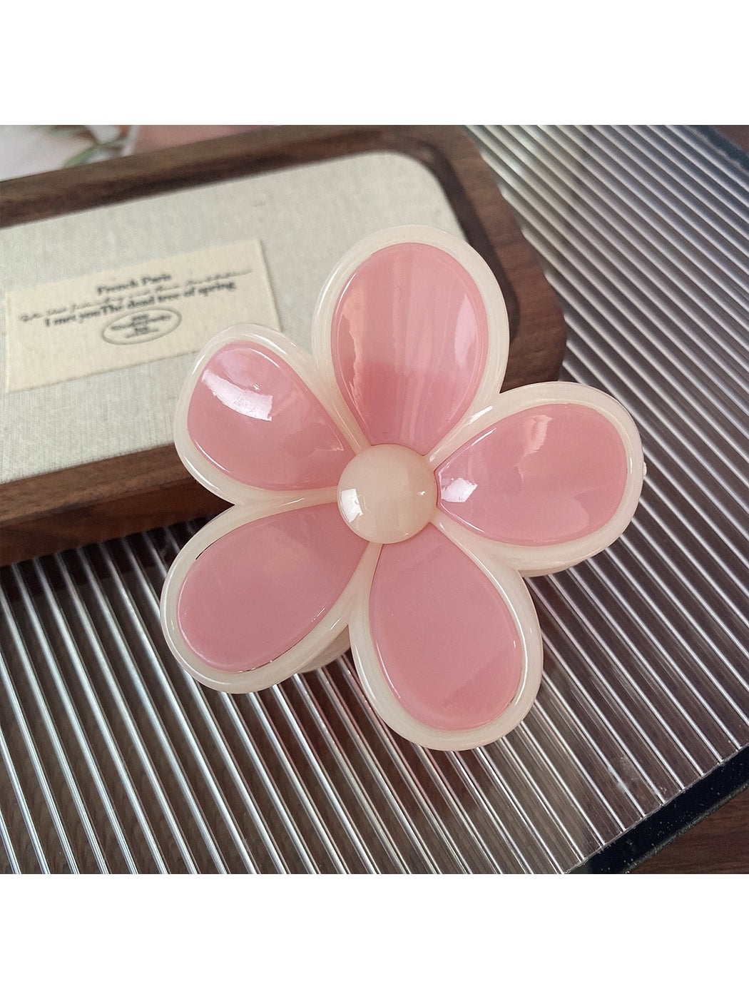 Beau - Sweet Floral Acrylic Alloy Hair Claw Clip